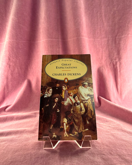 Great Expectations (Penguin Popular Classics) by Charles Dickens