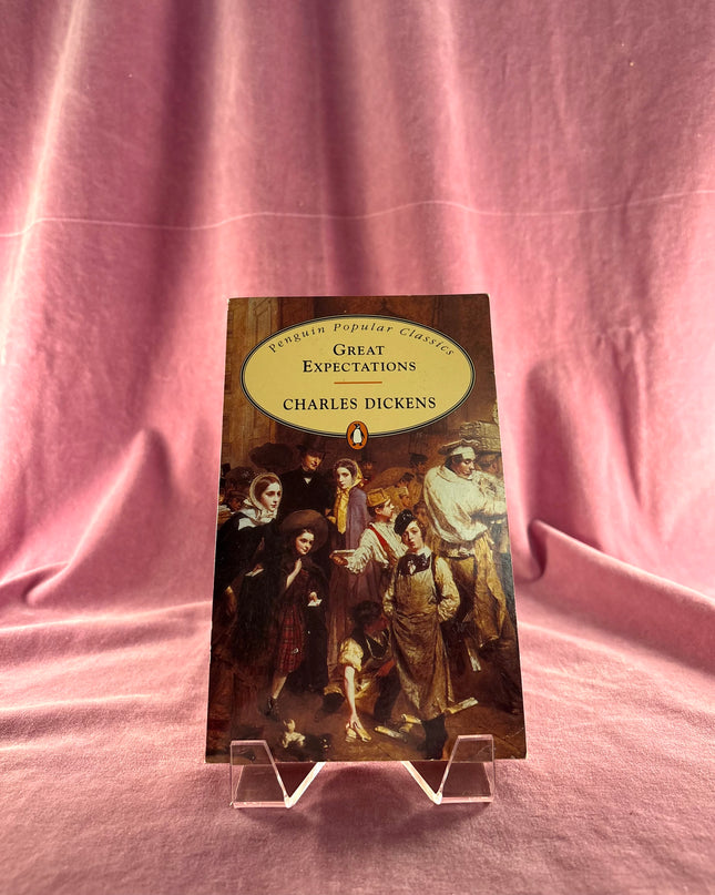 Great Expectations (Penguin Popular Classics) by Charles Dickens