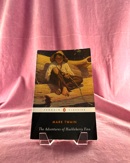 The Adventures of Huckleberry Finn (Penguin Classics) by Mark Twain