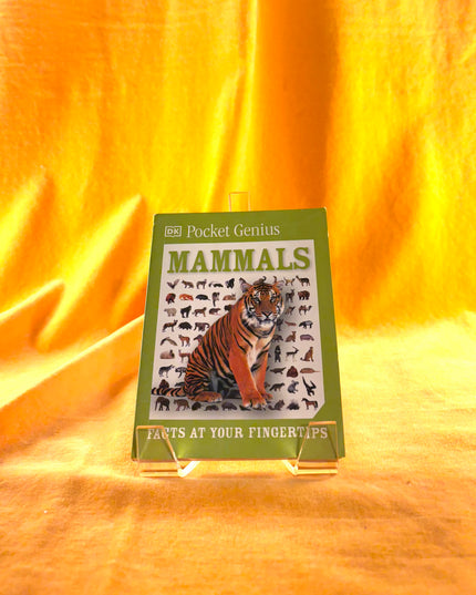 Pocket Genius: Mammals: Facts at Your Fingertips - DK (Mini)