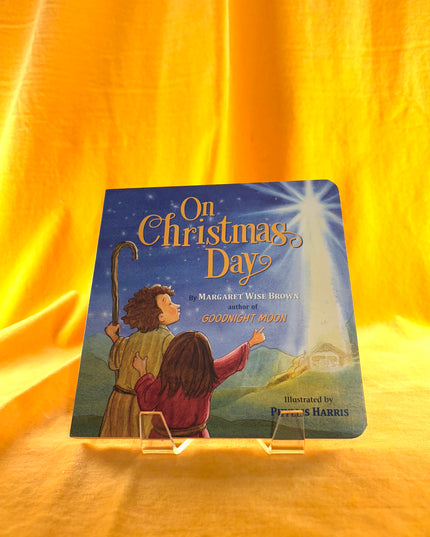On Christmas Day - Margaret Wise Brown (Board Book)