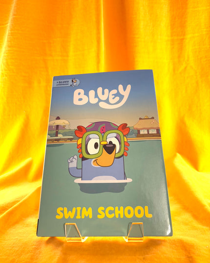 Swim School: A Bluey Storybook - Penguin Young Readers