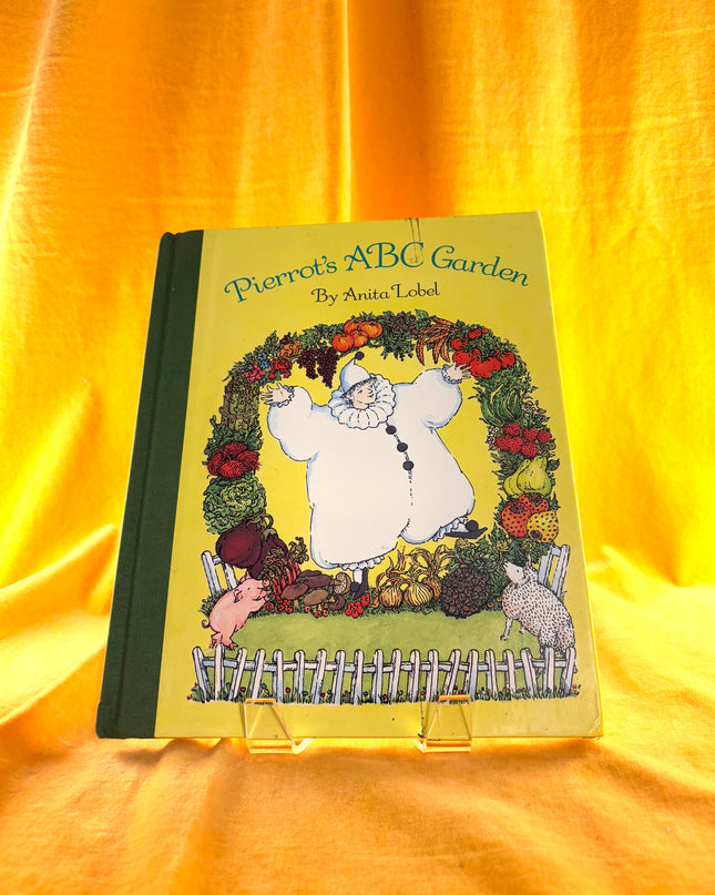 Peirrot’s ABC Garden (Hardcover)