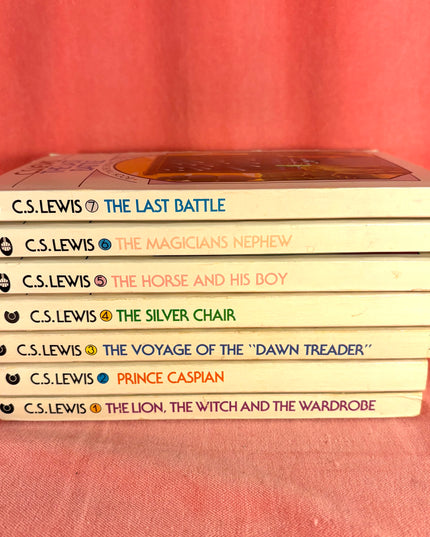 The Chronicles of Narnia Vintage White Paperback Set