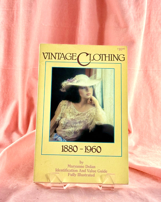 Vintage Clothing, 1880-1960