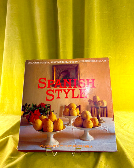 Spanish Style - Suzanne Slesin (Vintage)