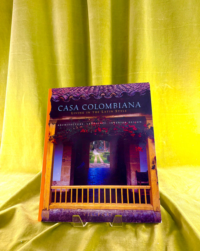 Casa Colombiana by Benjamin Villegas