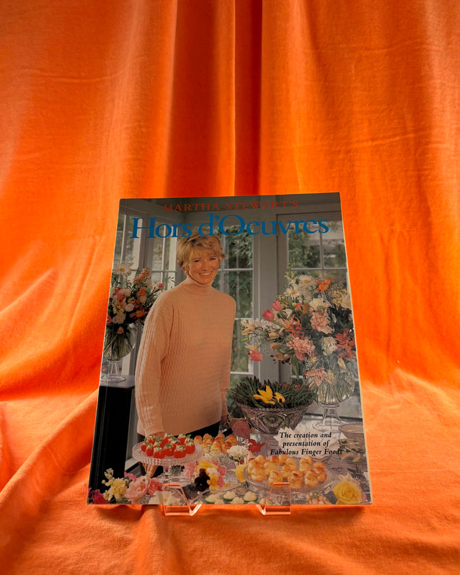 Martha Stewart's Hors D'Oeuvres by Martha Stewart