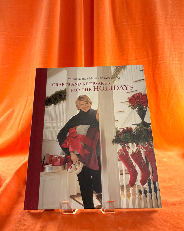 Martha Stewart's Crafts and Keepsakes for the Holidays