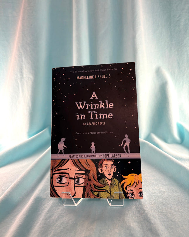 A Wrinkle in Time: The Graphic Novel - Madeleine L'Engle