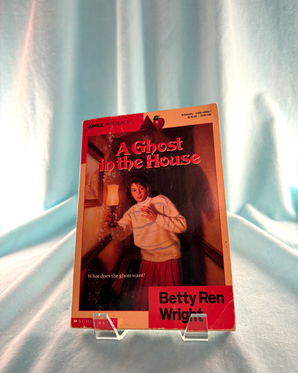 A Ghost In The House - Betty Ren Wright (Vintage)