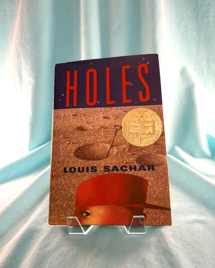 Holes - Louis Sachar (Hardcover)