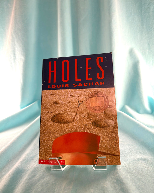 Holes - Louis Sachar (Hardcover)