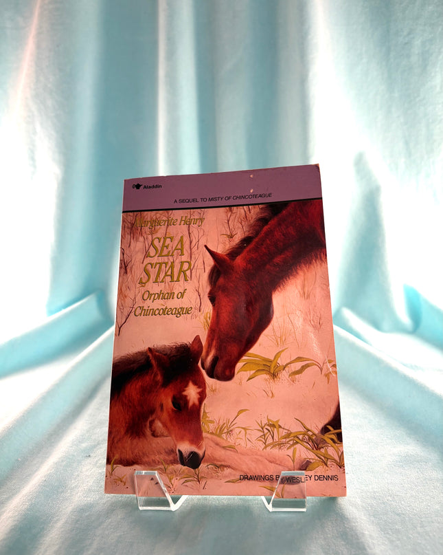 Sea Star: Orphan Of Chincoteague by Marguerite Henry