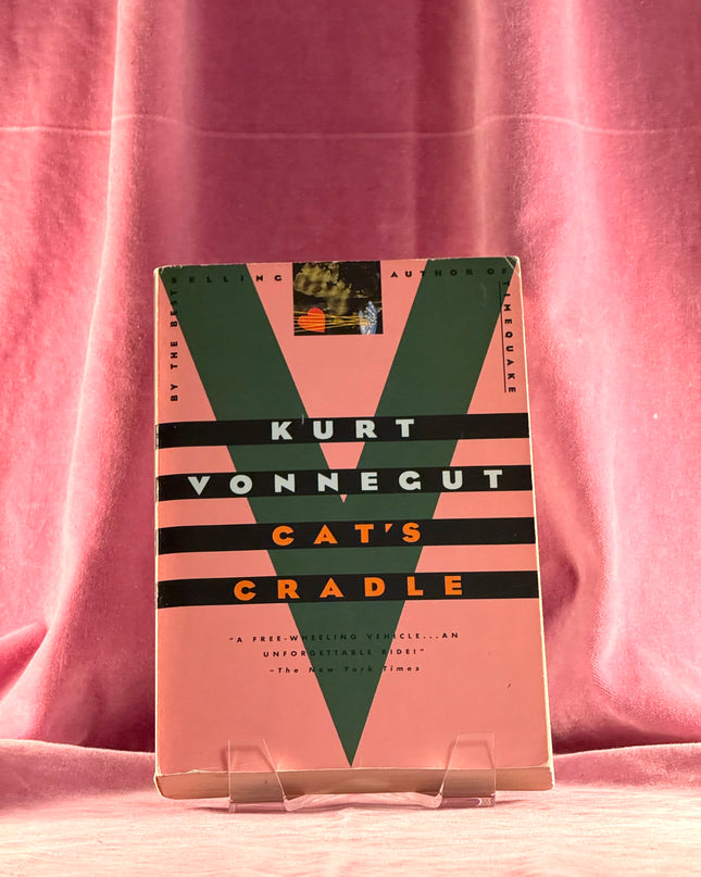 Cat's Cradle: A Novel by Kurt Vonnegut