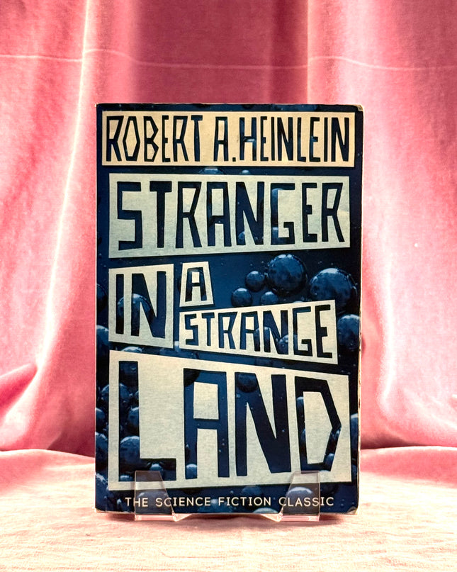 Stranger in a Strange Land: The Science Fiction Classic Uncut (Hodder Great Reads) by heinlein-robert-a