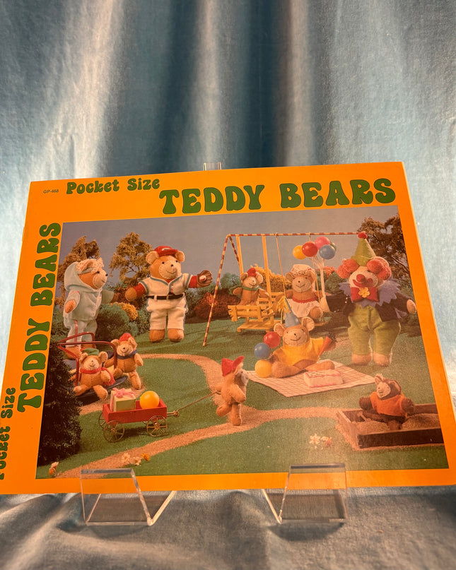 Pocket Size Teddy Bears (Vintage Booklet)