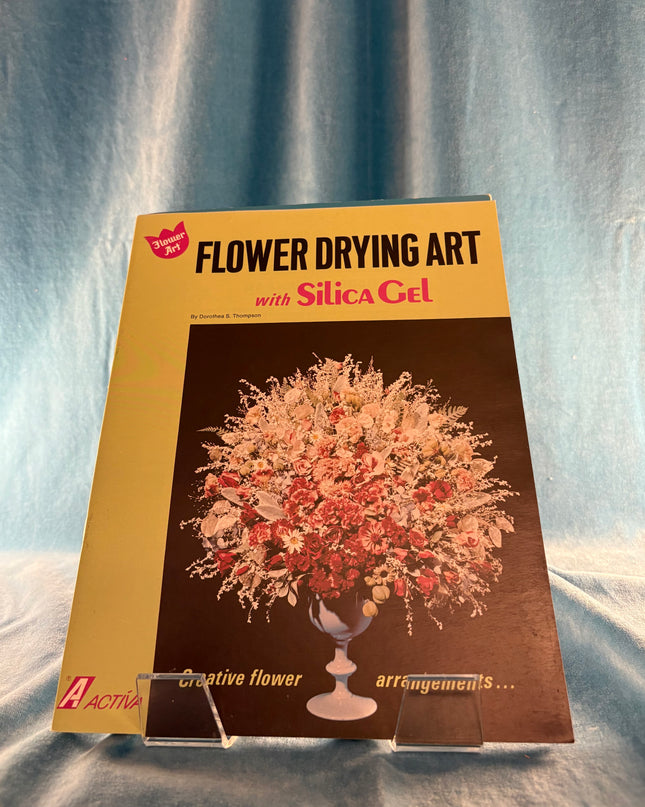 Flower Drawing Art with Silica Gel (Vintage Booklet)