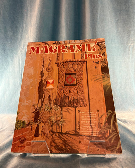 Macrame Plus (Vintage Booklet)