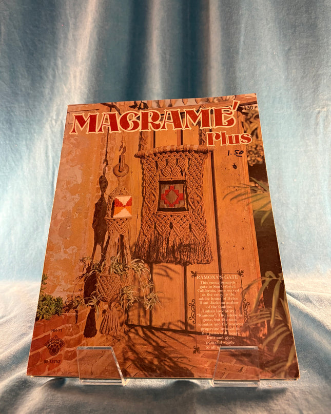 Macrame Plus (Vintage Booklet)