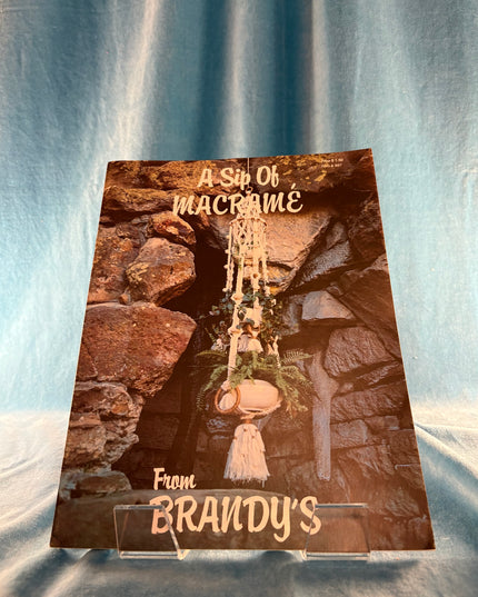 A Sip of Macrame (Vintage Booklet)