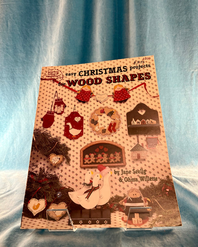 Easy Christmas Projects for Wood Shapes (Vintage Booklet)