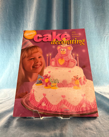 1998 Wilton Yearbook: Cake Decorating (Vintage)