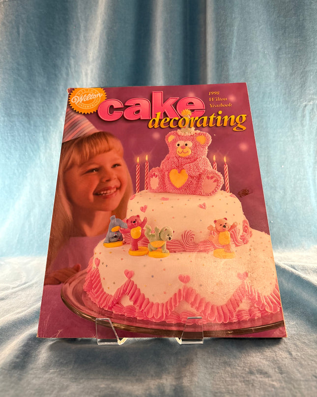1998 Wilton Yearbook: Cake Decorating