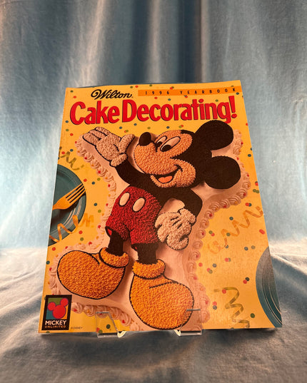 1996 Wilton Yearbook: Cake Decorating! (Vintage)