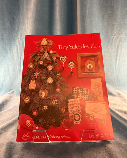 Tiny Yuletides Plus (Vintage Booklet)
