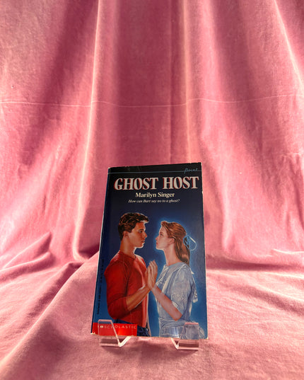 Ghost Host - Marilyn Singer (Vintage)