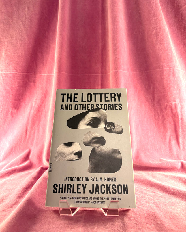 The Lottery and Other Stories (FSG Classics) by Shirley Jackson