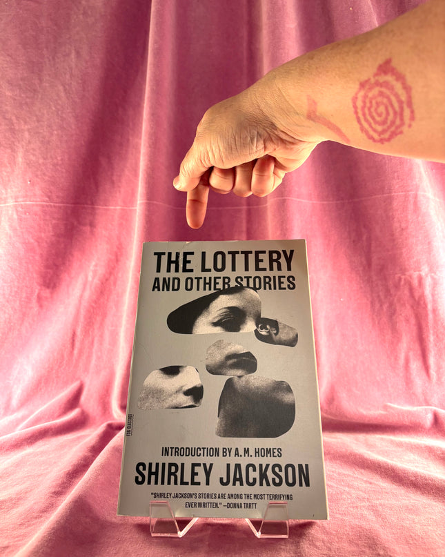 The Lottery and Other Stories (FSG Classics) by Shirley Jackson
