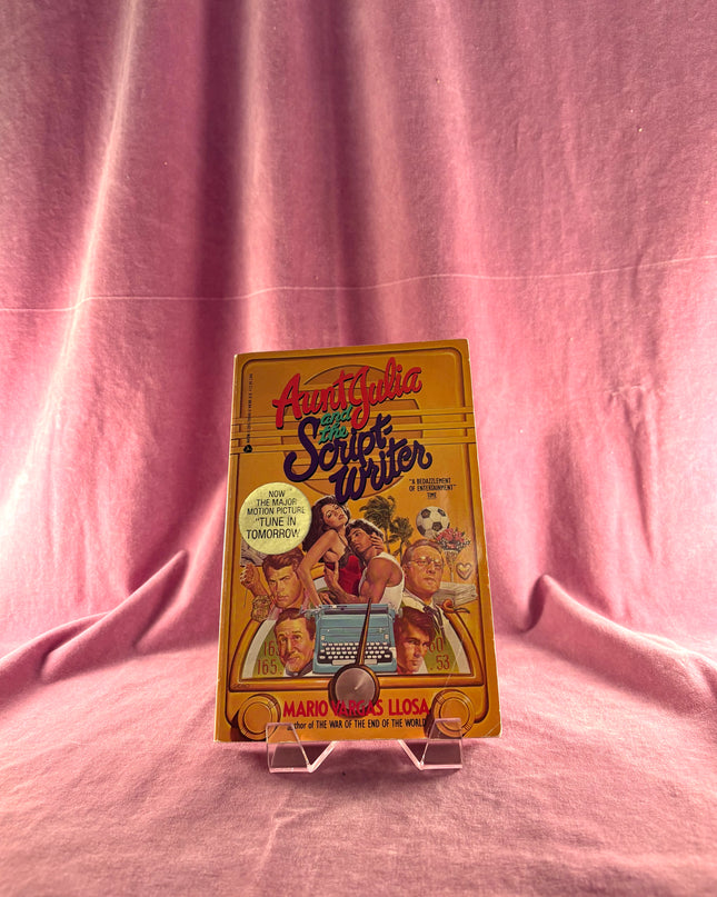 Aunt Julia and the Scriptwriter