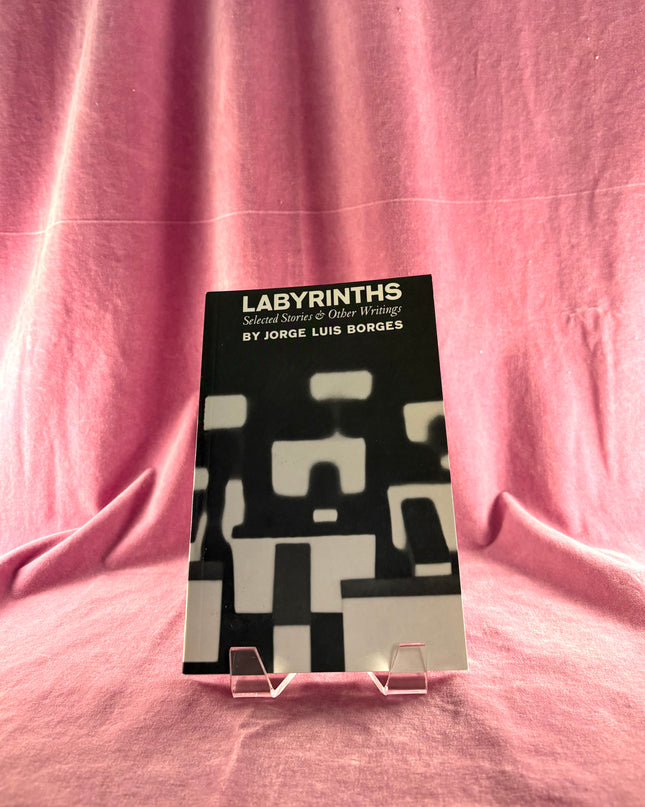 Labyrinths: Selected Stories and Other Writings (English and Spanish Edition) by Jorge Luis Borges